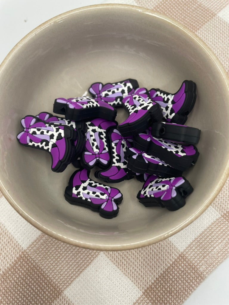 Focal Bead - 180 - Purple boot