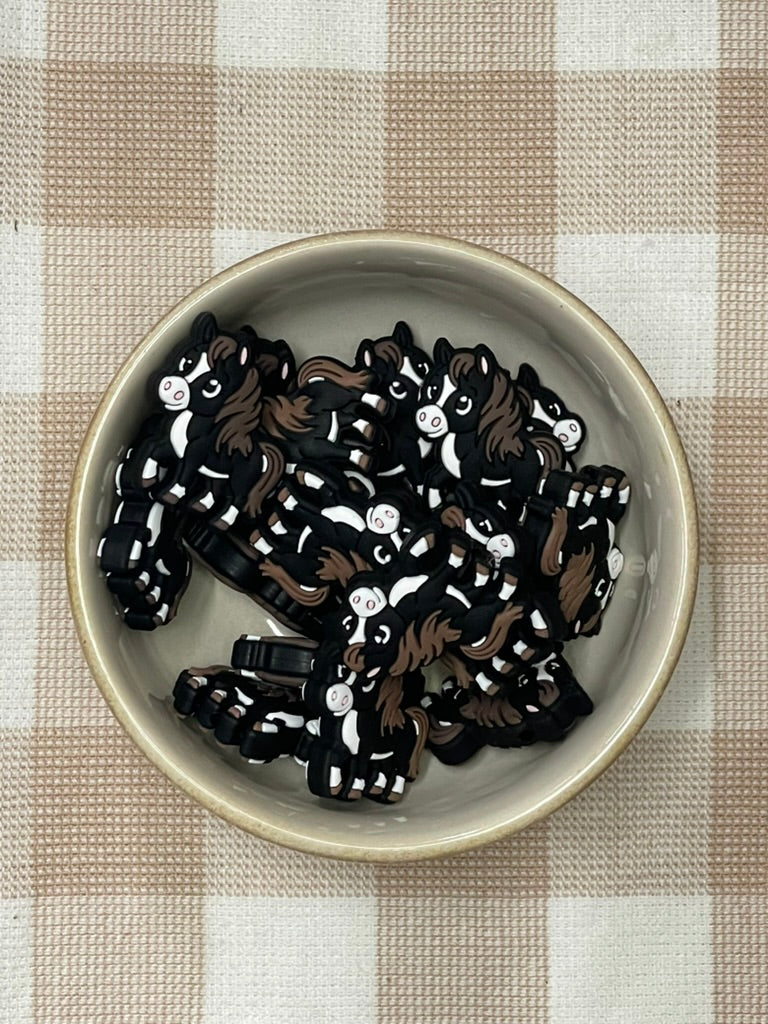 Silicone Focal Bead | 520 Black Horse